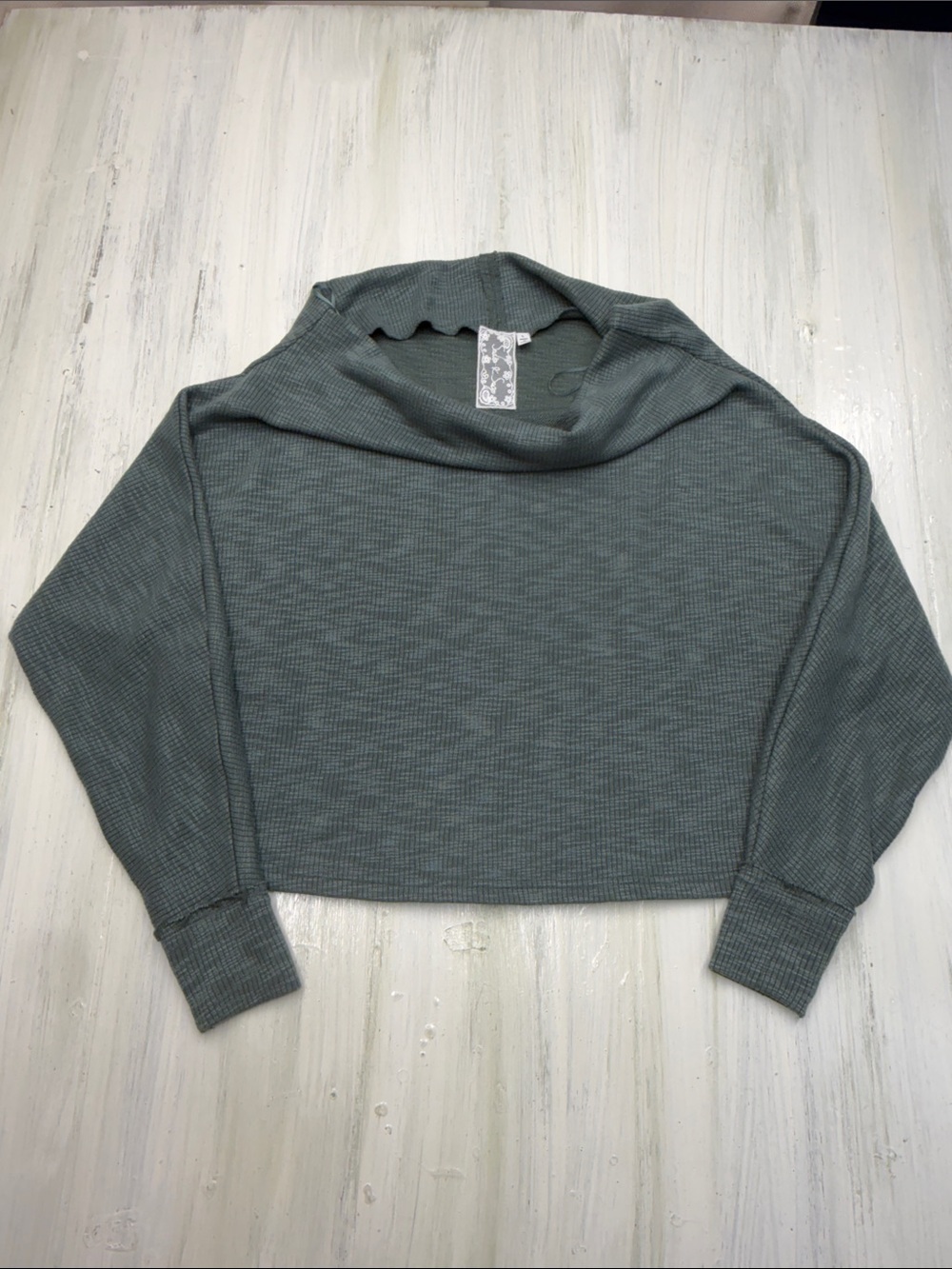 Sadie & Sage Sage Gray/Green Ribbed Knit Cowl Neck Cropped Sweater Sz L